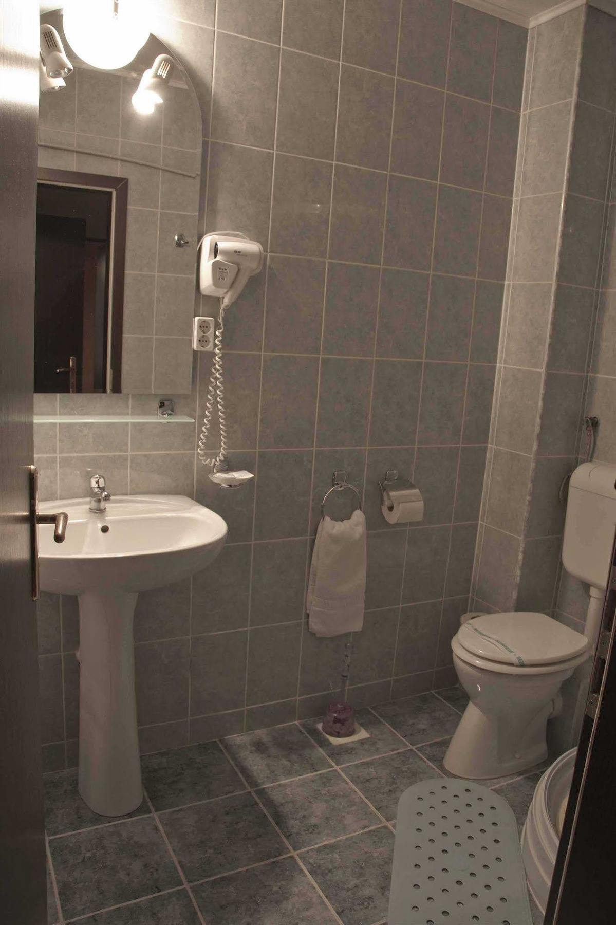 Hotel Victoria ティミショアラ 部屋 写真